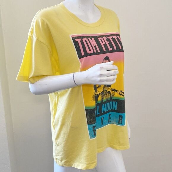 Daydreamer LA Tom Petty Full Moon Fever Merch Graphic Band Tee in Yellow Bloom - Picture 4 of 6